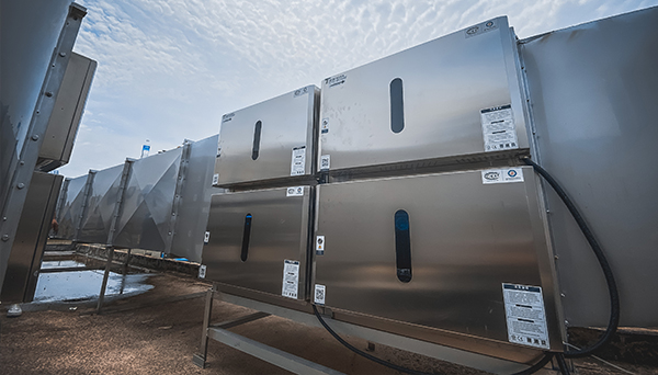 信陽(yáng)油煙凈化器一體機(jī)